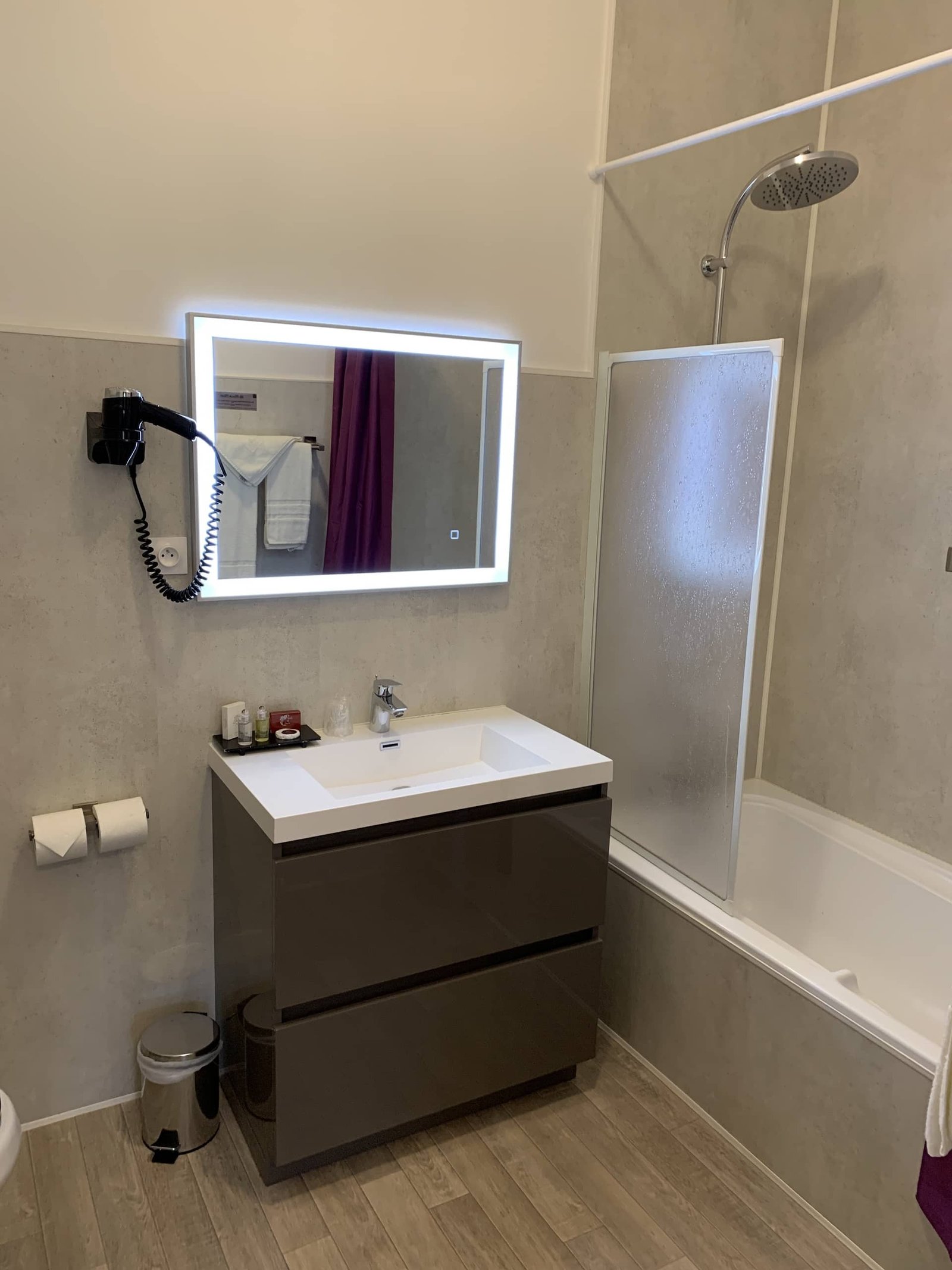 img-hotel-les-rives-du-plantie-7